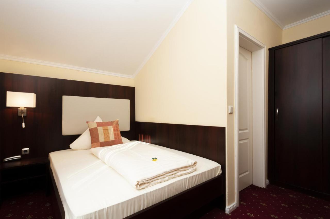 Hotel Gruene Tanne Hamburg Luaran gambar