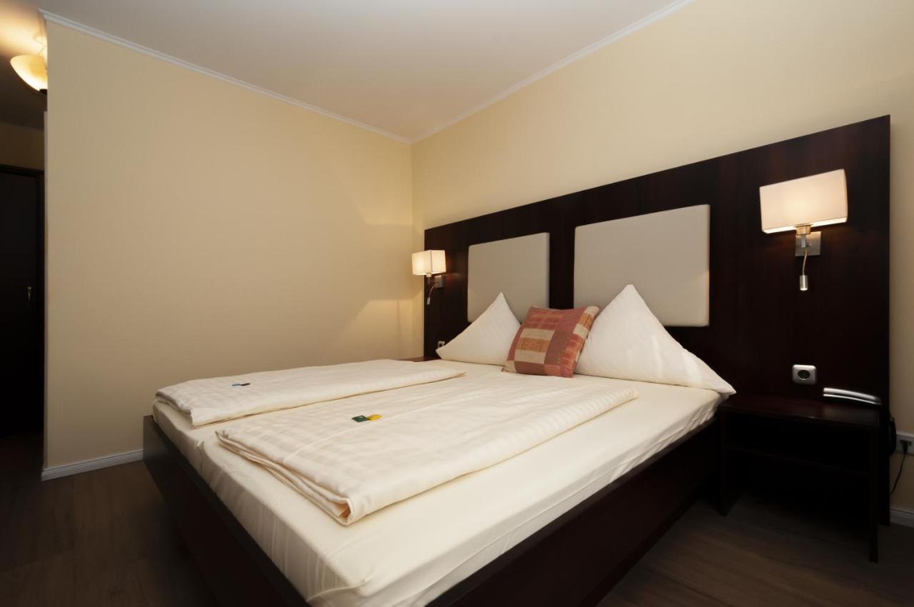 Hotel Gruene Tanne Hamburg Luaran gambar
