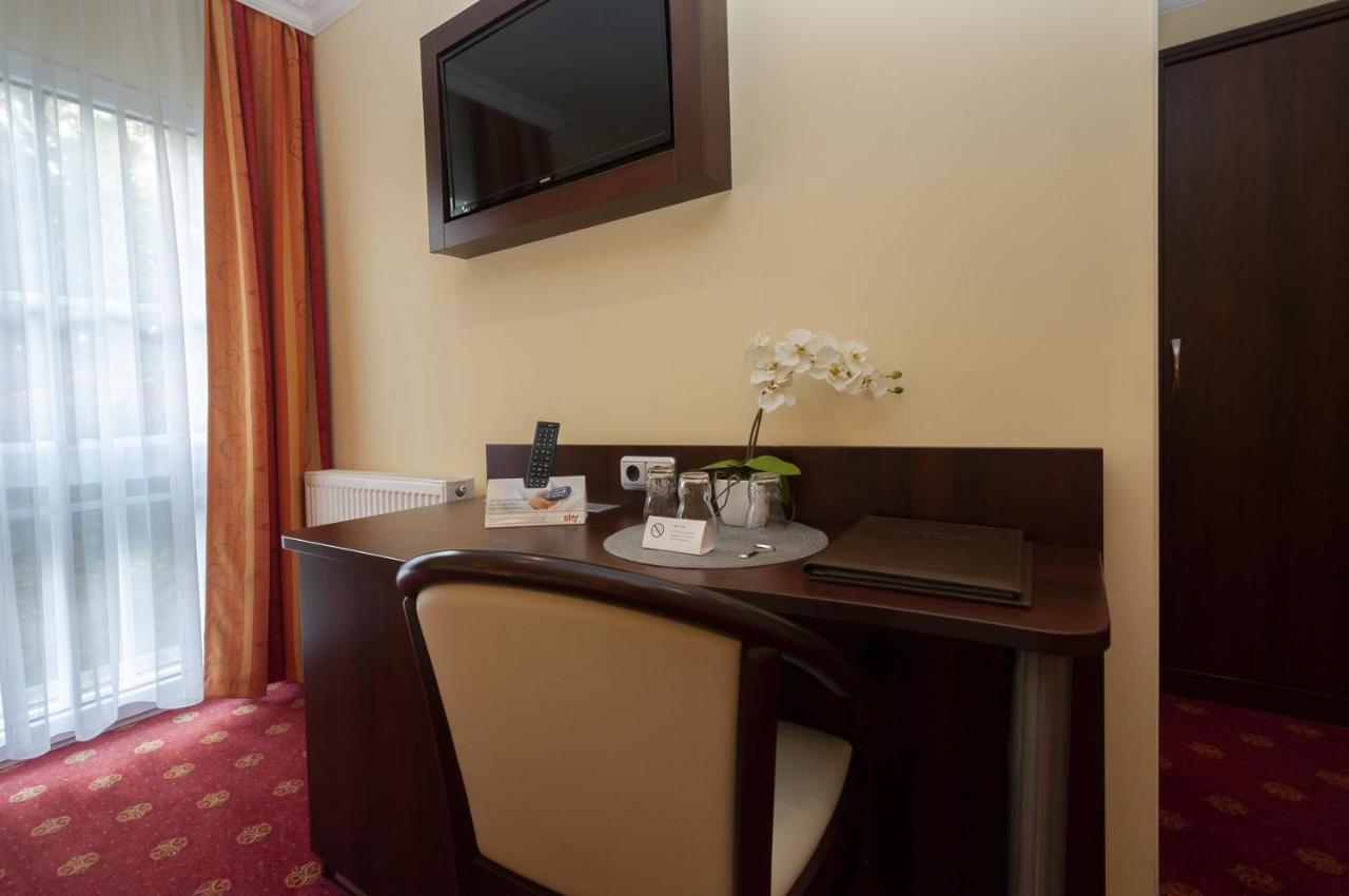 Hotel Gruene Tanne Hamburg Luaran gambar