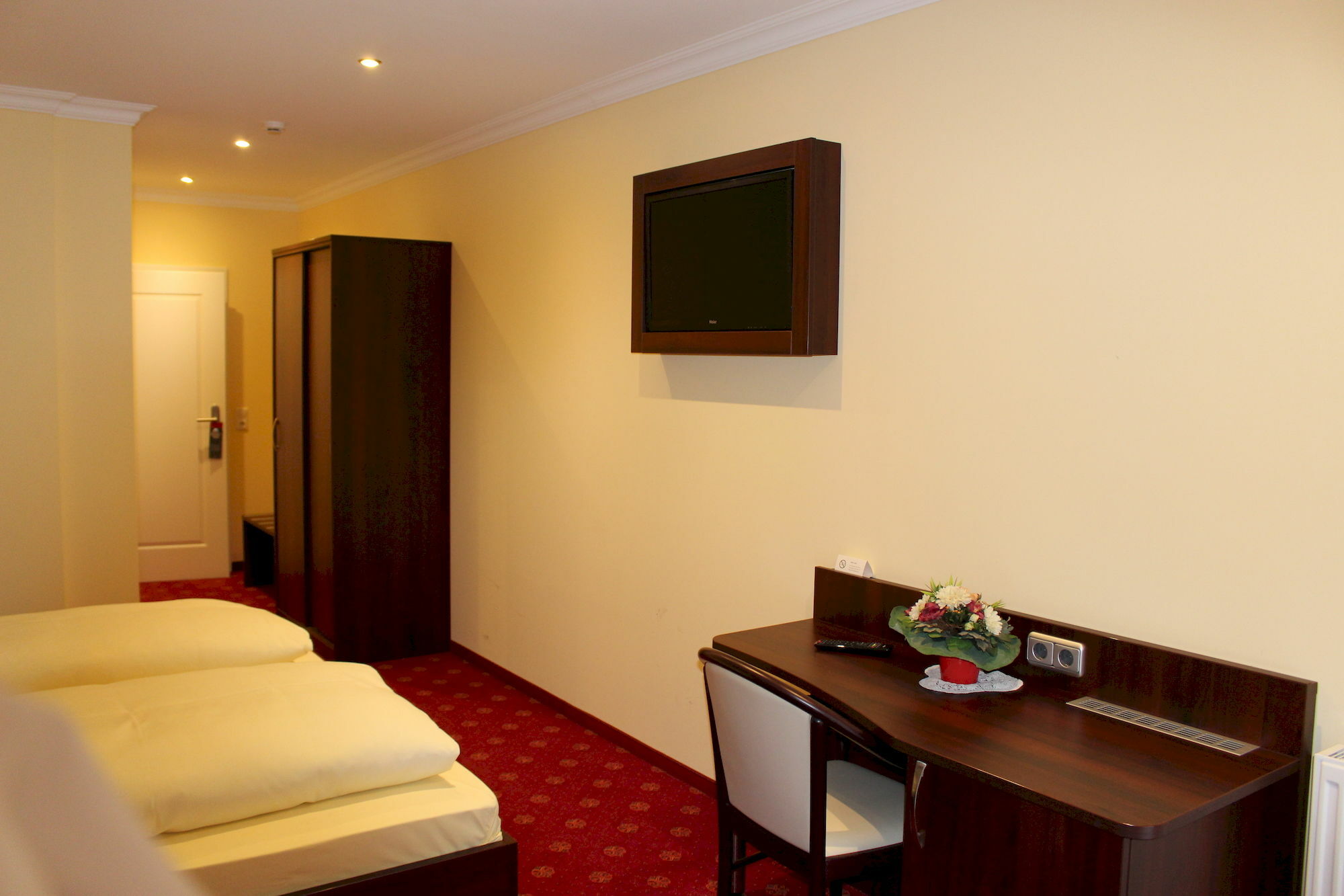 Hotel Gruene Tanne Hamburg Luaran gambar